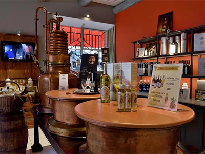 Distilleries et Domaines de Provence 2