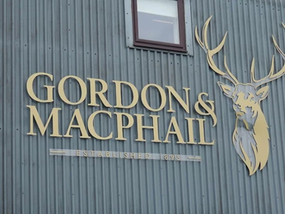 Gordon & Macphail 1